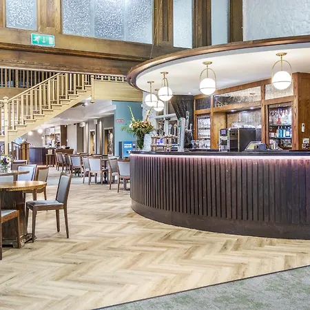 Fota Island Hotel And Spa-3